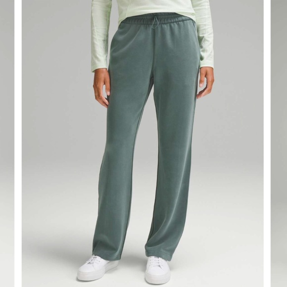 Lululemon Softstreme High-Rise Pant Full Length in Dark Forest Green Size 4